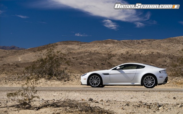 Aston Martin V12 Vantage S 2014 Widescreen Picture #49 Aston Martin V12 Vantage S 2014 Widescreen Picture #49